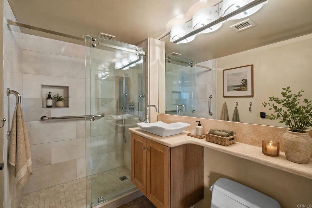 500 W Harbor 1110 Property Photo 44