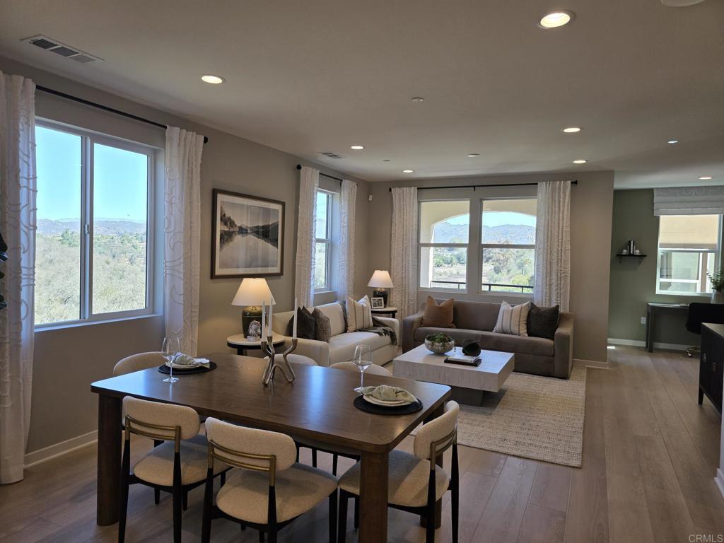 2606 Vibrant Glen Property Photo 2