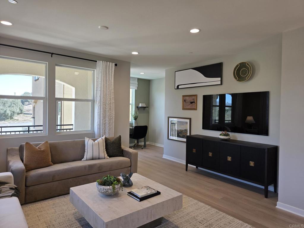 2606 Vibrant Glen Property Photo 3