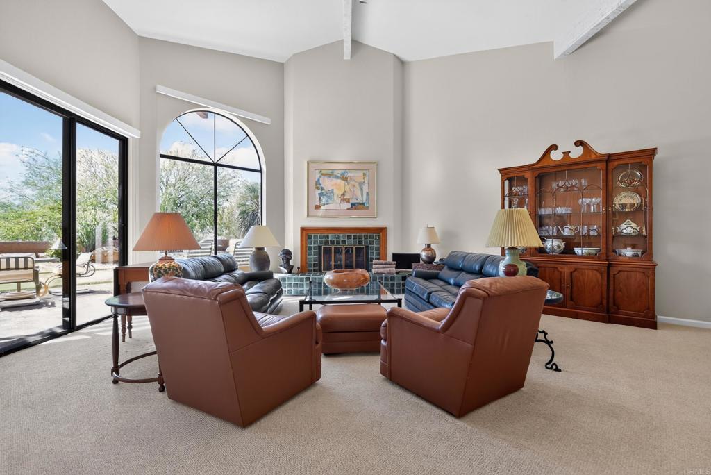 4708 Desert Vista Drive Property Photo 6