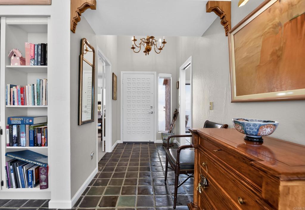 4708 Desert Vista Drive Property Photo 10