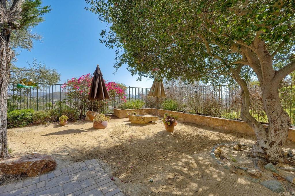 955 Wild Iris Court Property Photo 15