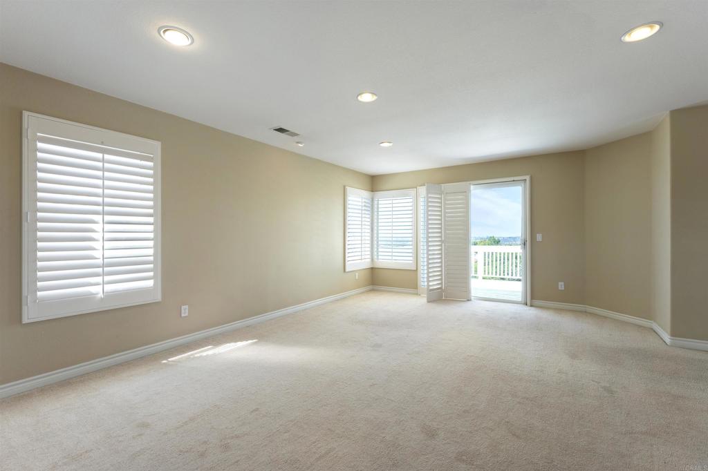 5062 Dassia Property Photo 33