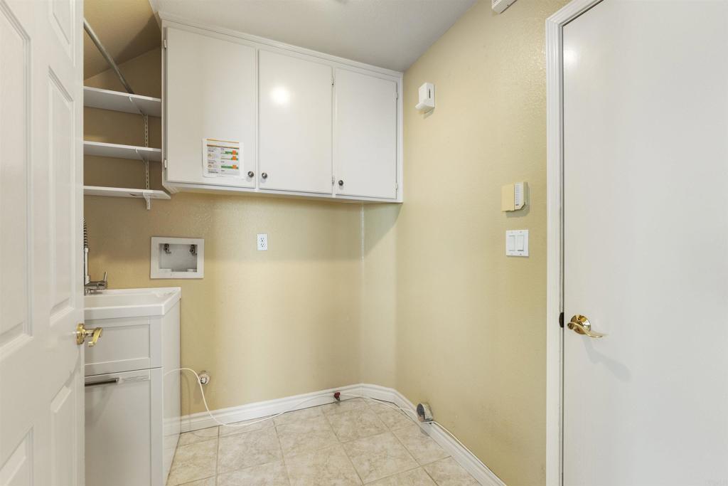 5062 Dassia Property Photo 37