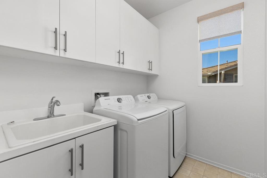 3131 Asto Pl Property Photo 28