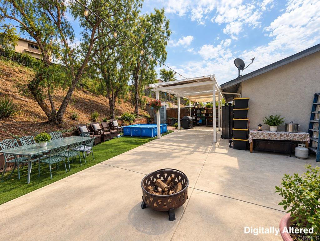 406 410 Borden Road Property Photo 2