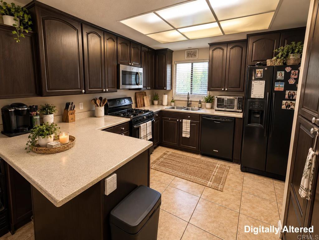 406 410 Borden Road Property Photo 3
