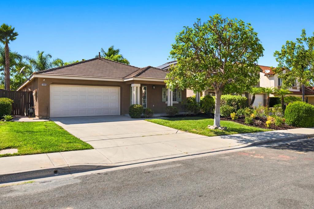 1009 Longfellow Court Property Photo 1