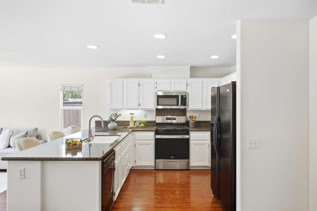1009 Longfellow Court Property Photo 10