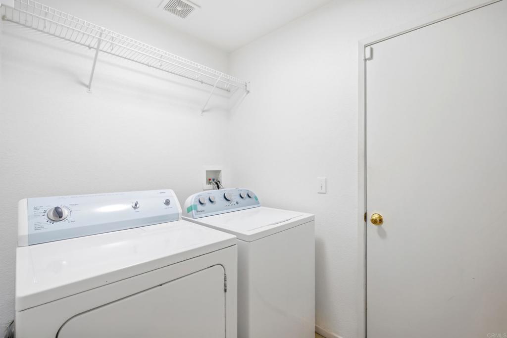 1009 Longfellow Court Property Photo 36