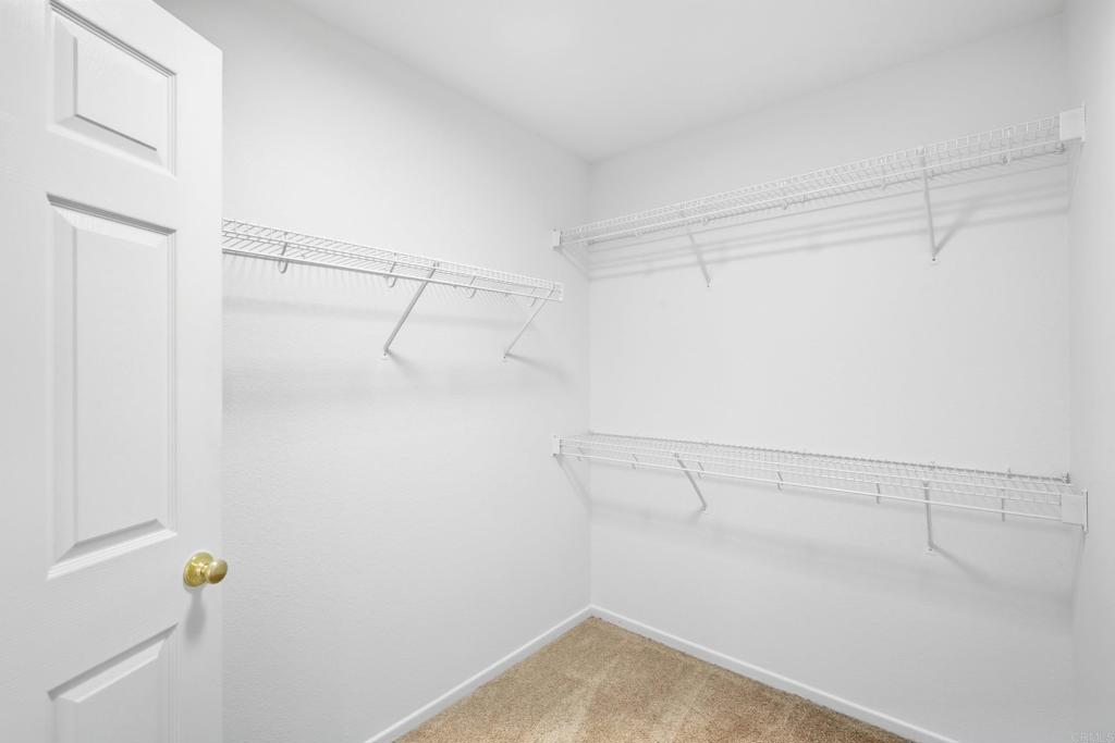 1009 Longfellow Court Property Photo 37