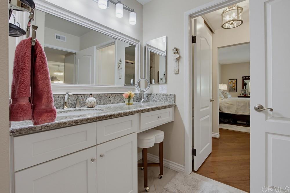 12555 Oaks North Drive 102 Property Photo 17