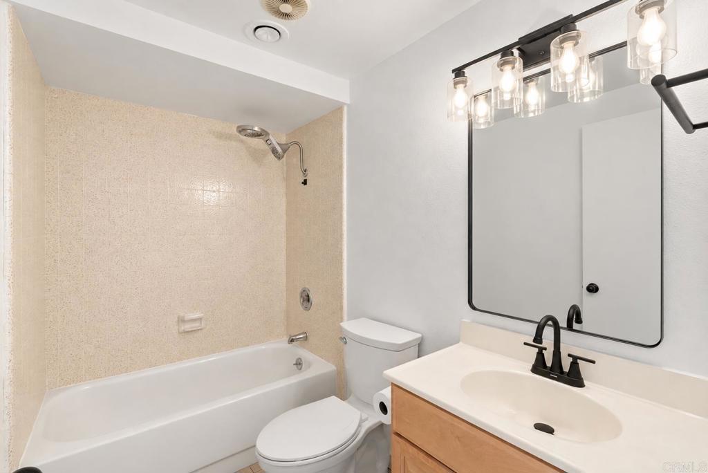 4169 Balboa Way Property Photo 14