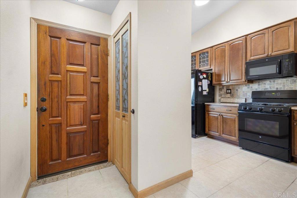 12837 Via Moura Property Photo 4