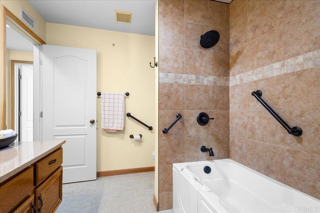 12837 Via Moura Property Photo 20