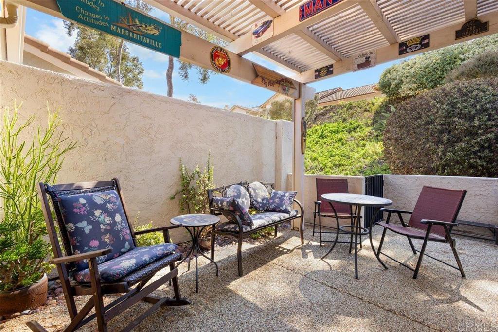 12837 Via Moura Property Photo 24
