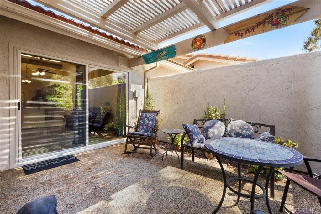 12837 Via Moura Property Photo 26