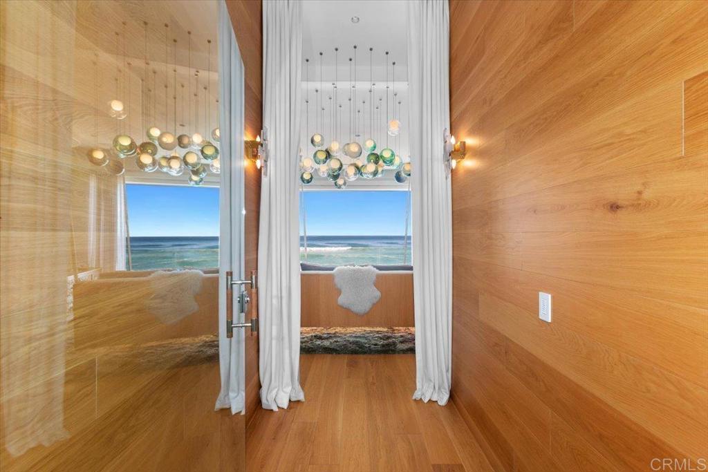 3709 Ocean Front Walk Property Photo 1