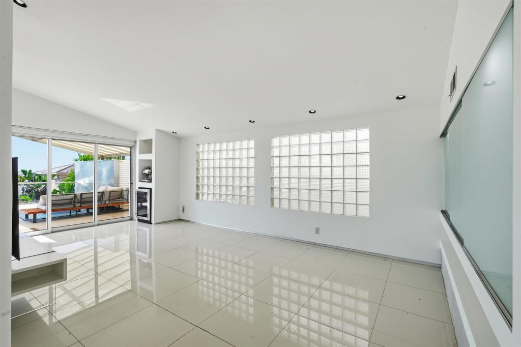 5628 Linda Rosa Property Photo 28