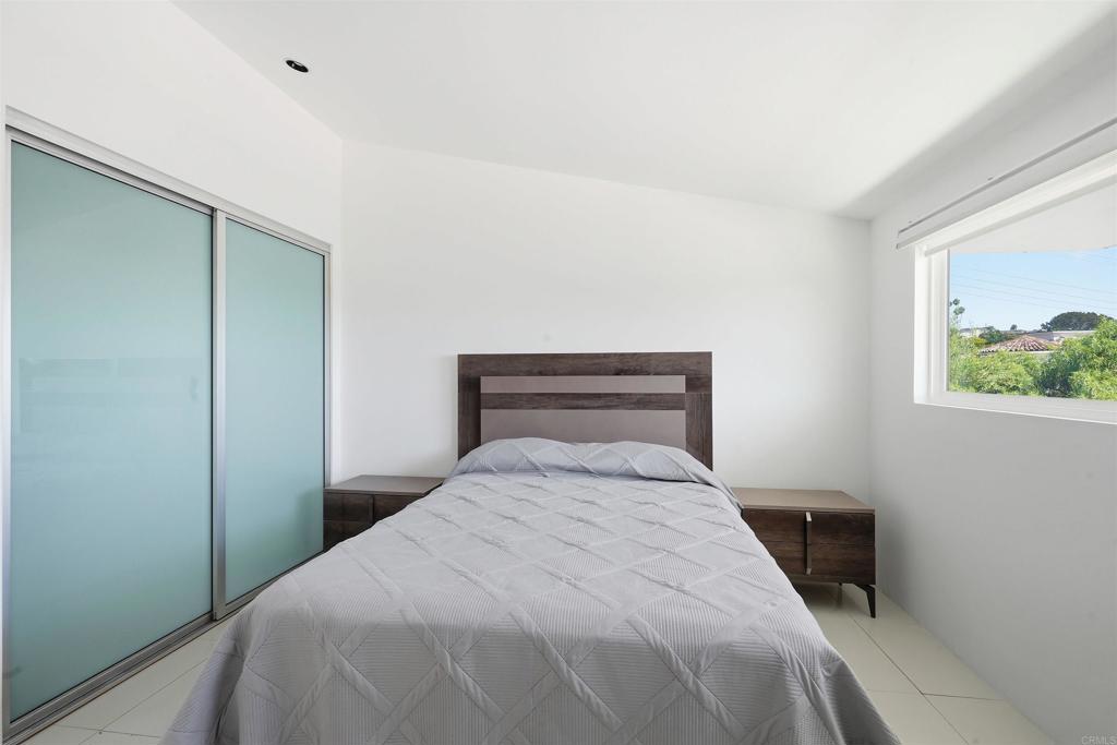5628 Linda Rosa Property Photo 36