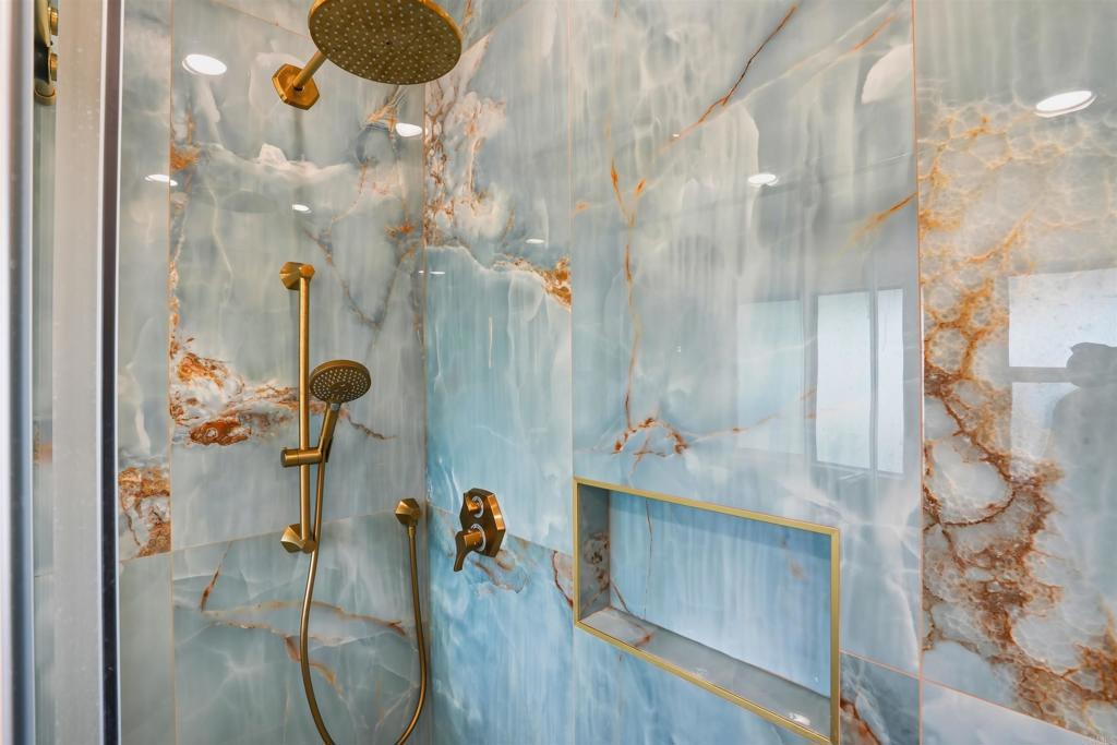 5628 Linda Rosa Property Photo 41