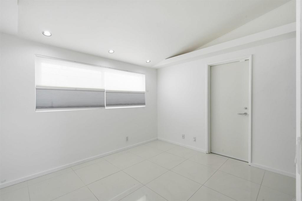 5628 Linda Rosa Property Photo 45