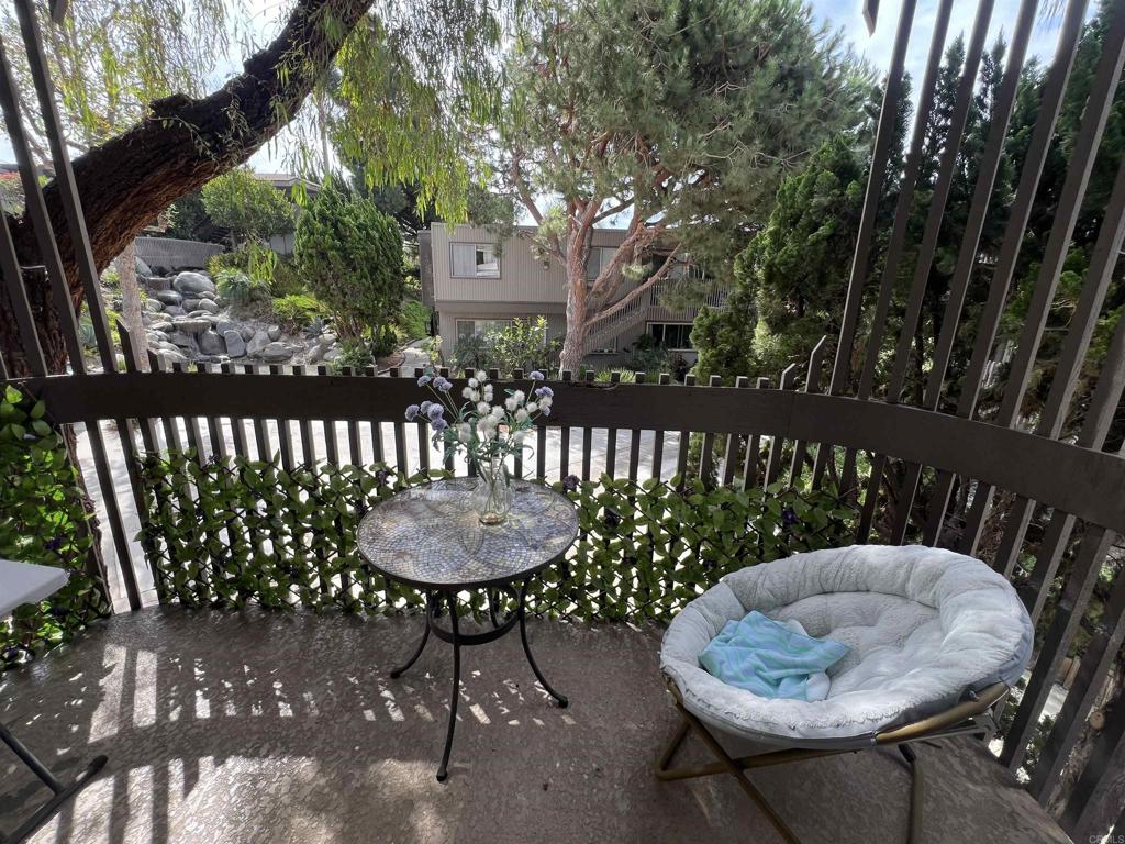 155 Rosebay Drive 37 Property Photo 9