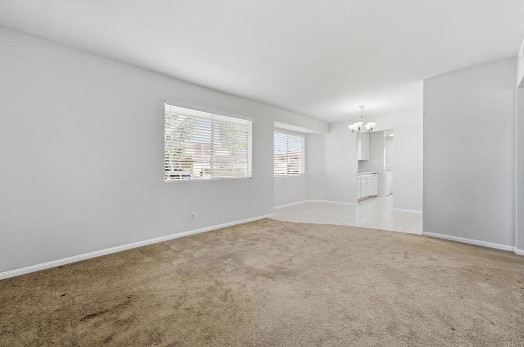 655 Beverly Place Property Photo 3