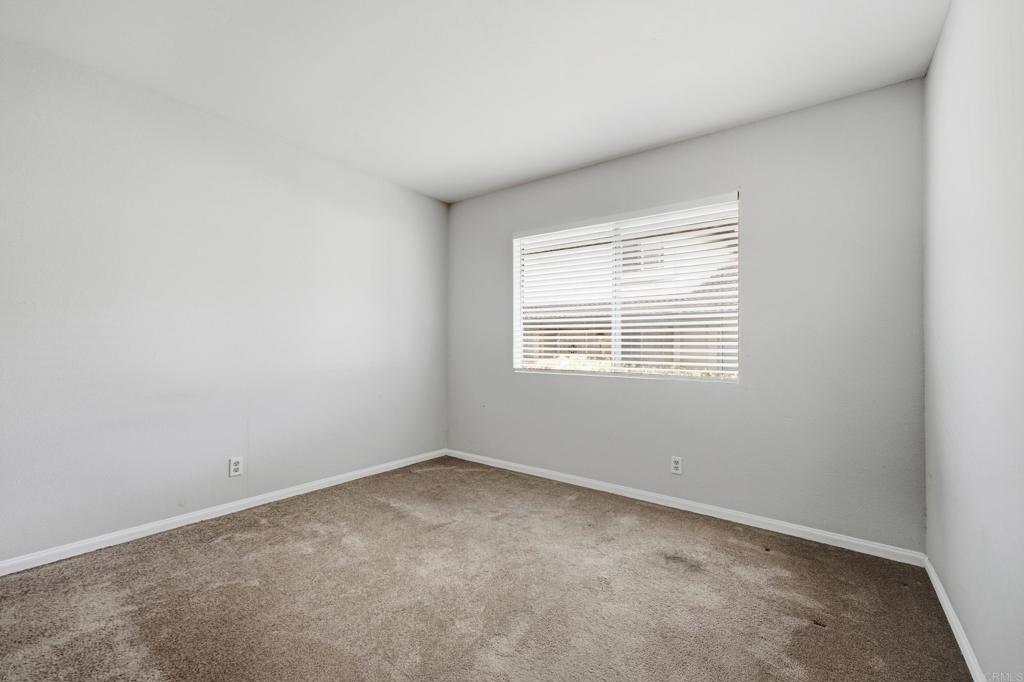 655 Beverly Place Property Photo 11