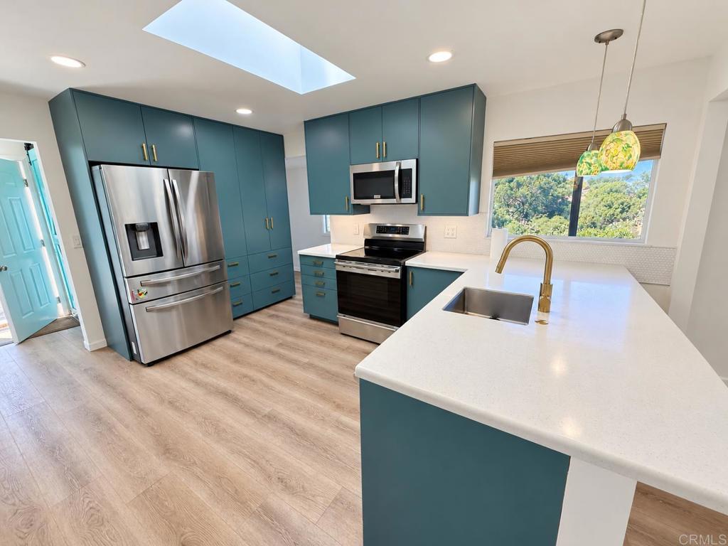 1738 33rd Street Property Photo 4