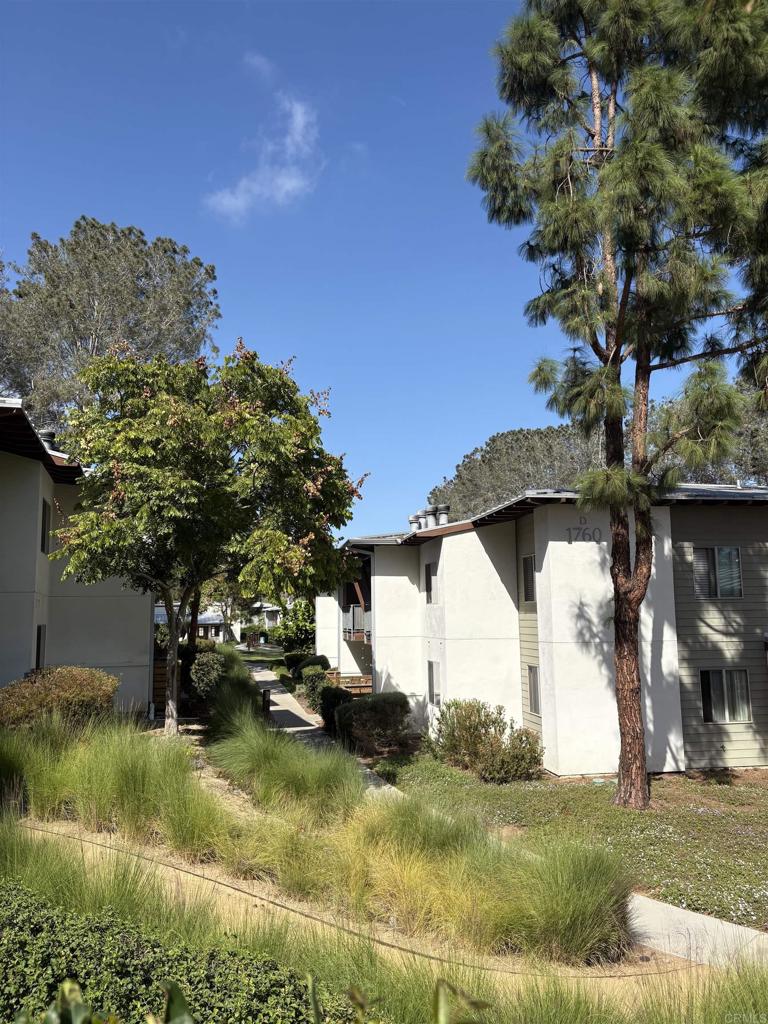1760 S El Camino Real D208 Property Photo 20