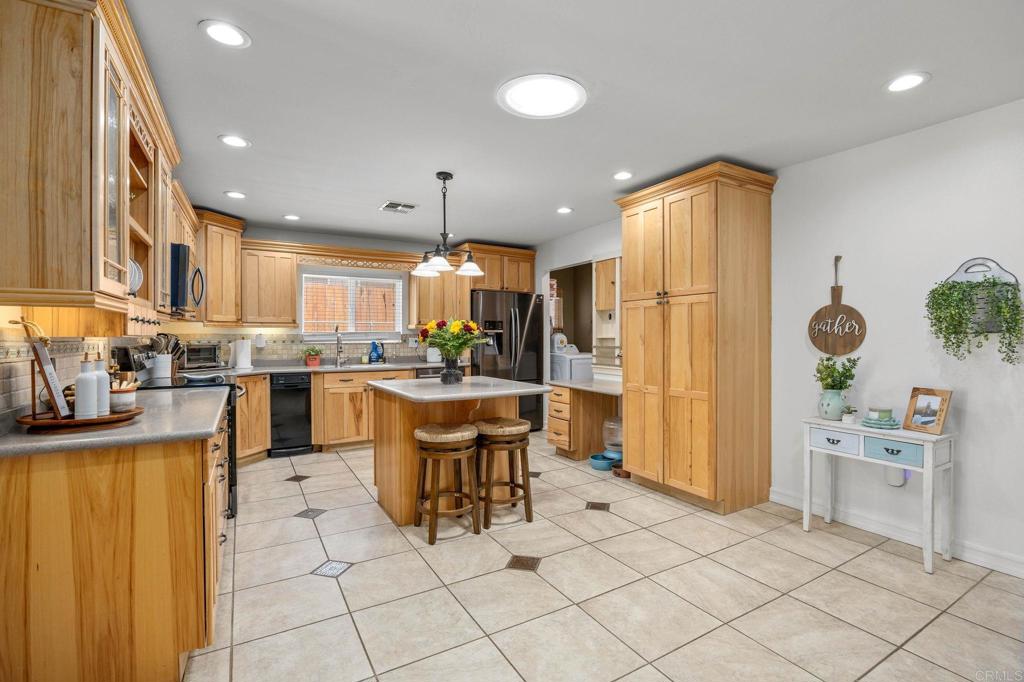 24376 Rutherford Road Property Photo 14