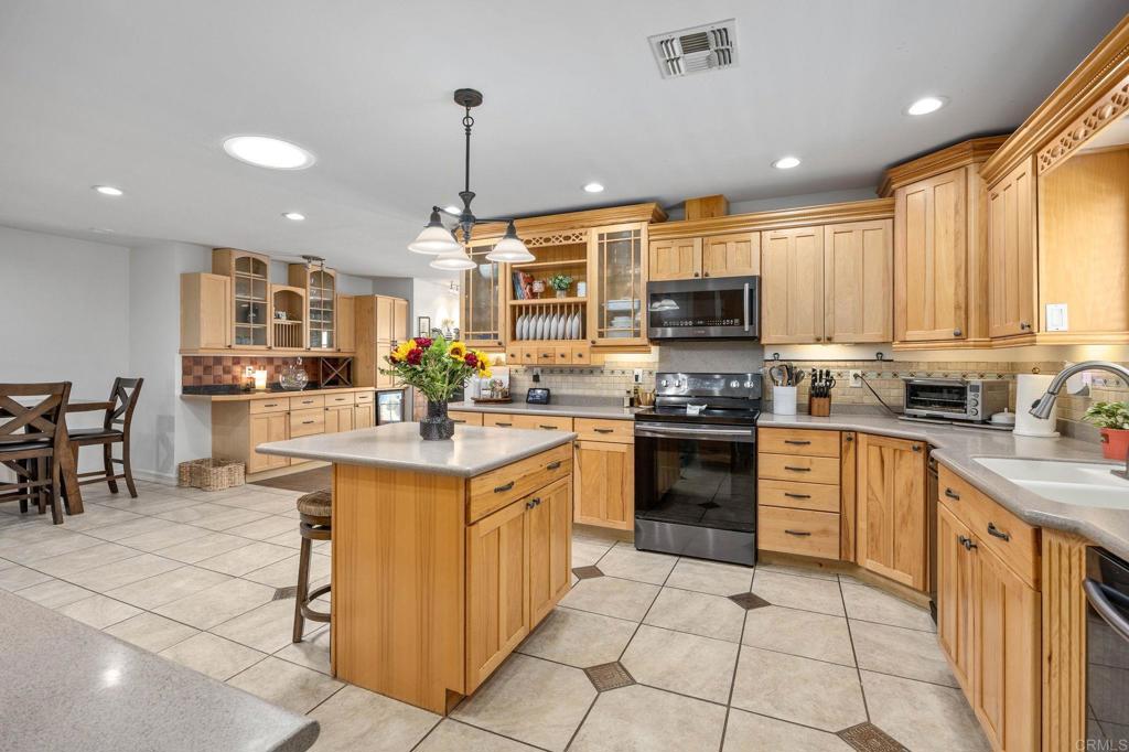 24376 Rutherford Road Property Photo 17
