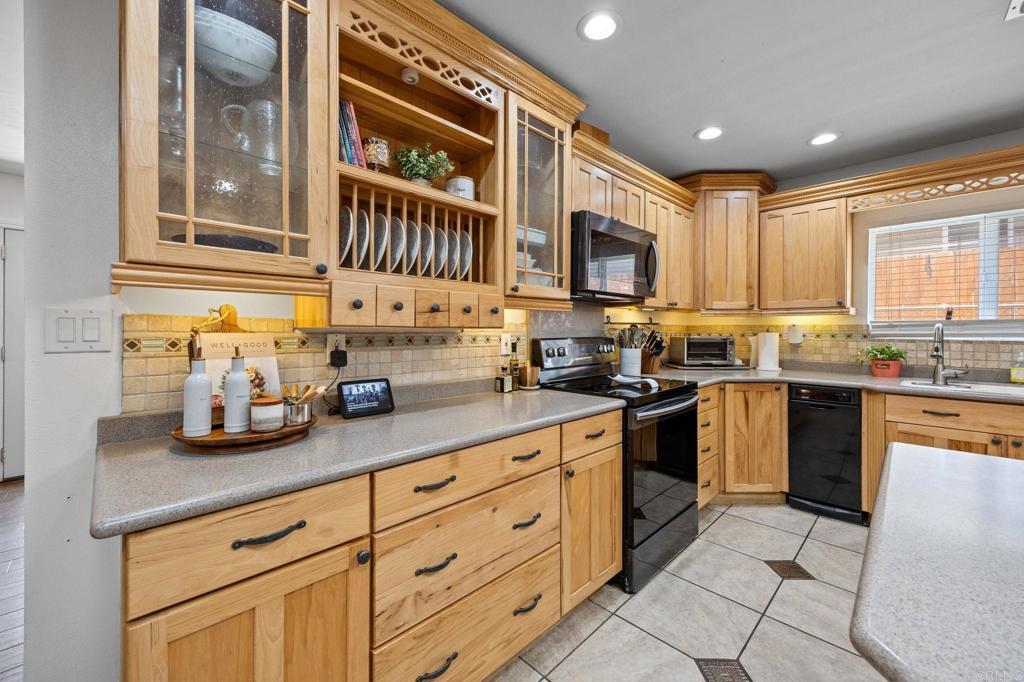 24376 Rutherford Road Property Photo 21