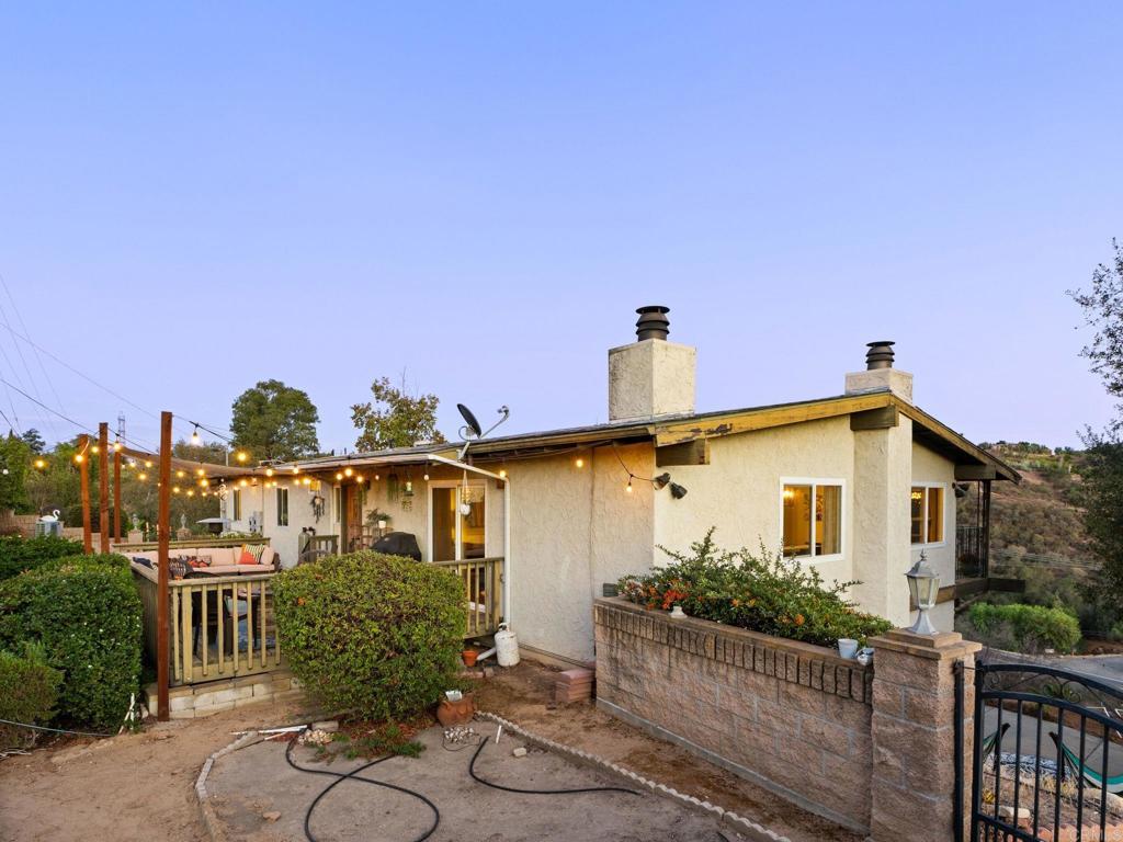 30126 Castlecrest Drive Property Photo 46
