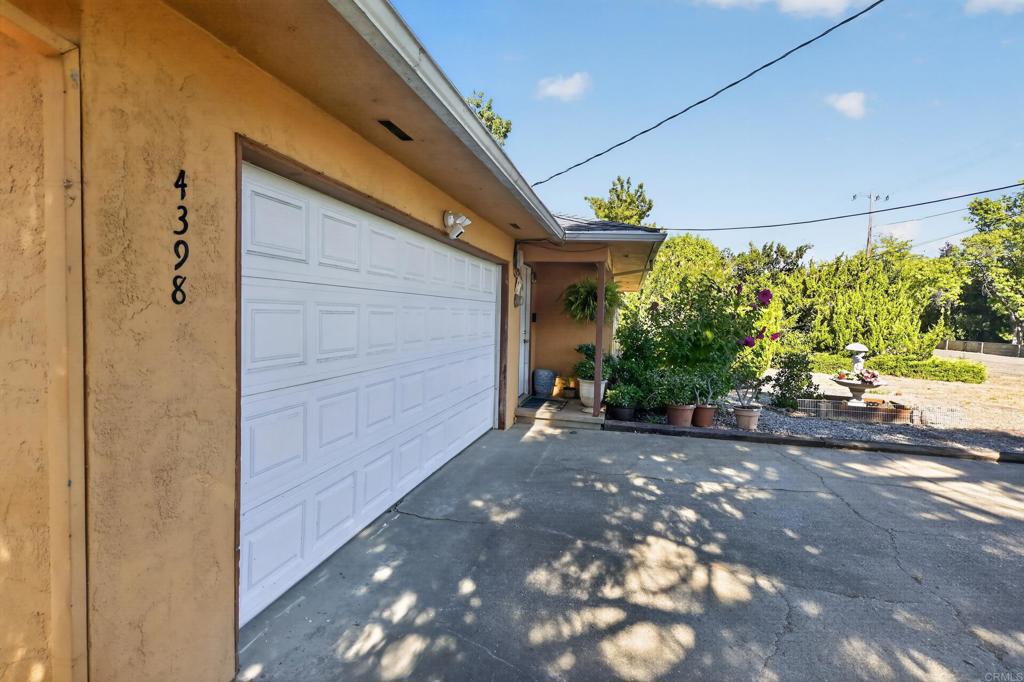 4398 E Bonnyview Road Property Photo 4