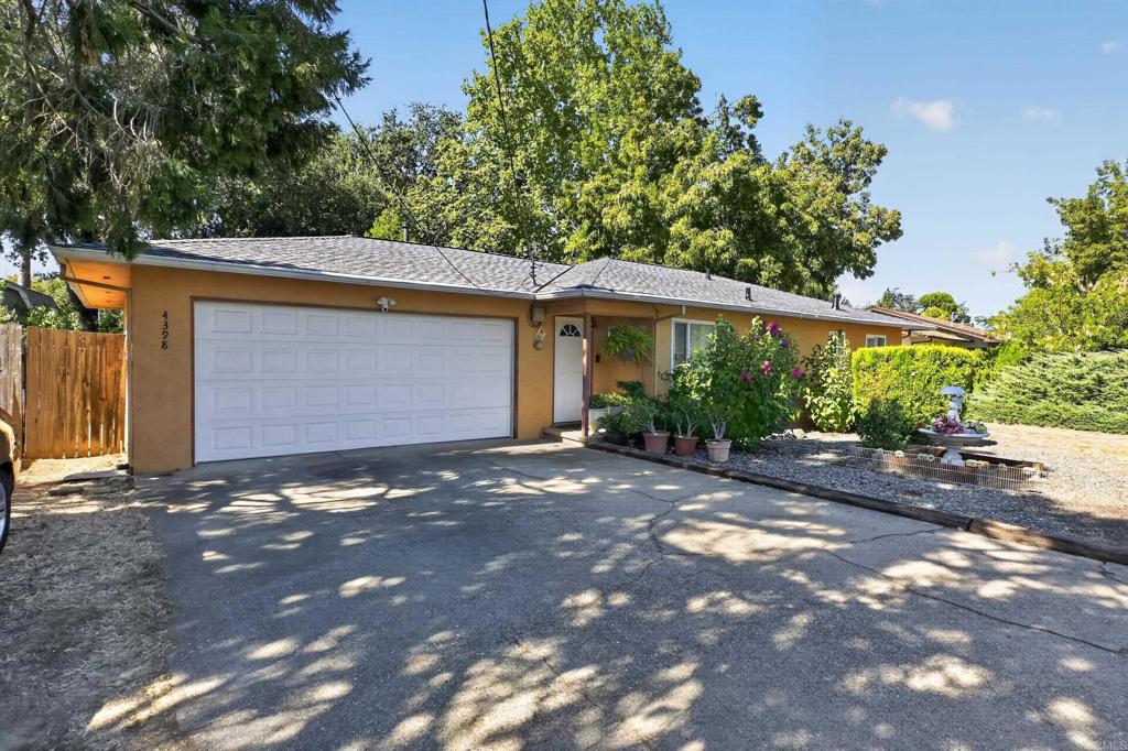 4398 E Bonnyview Road Property Photo 5