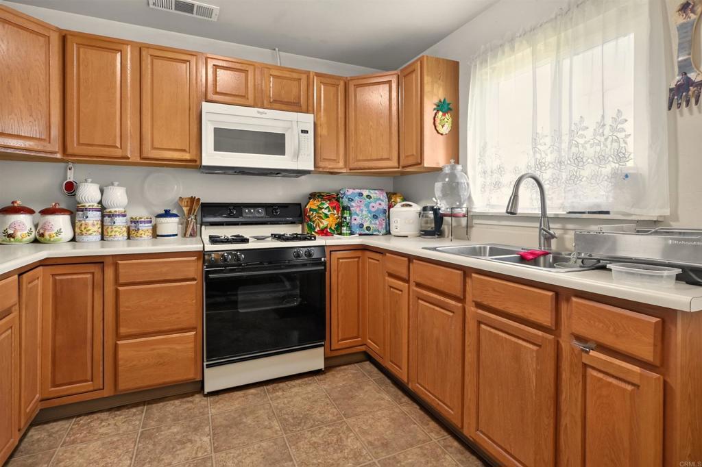 4398 E Bonnyview Road Property Photo 8