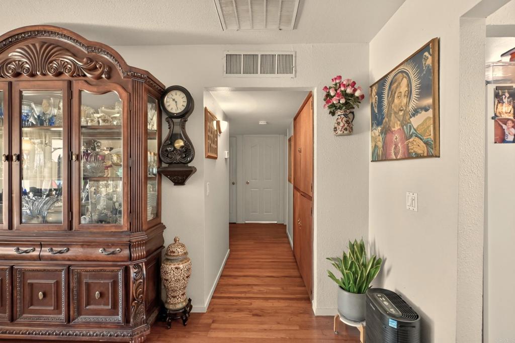 4398 E Bonnyview Road Property Photo 17