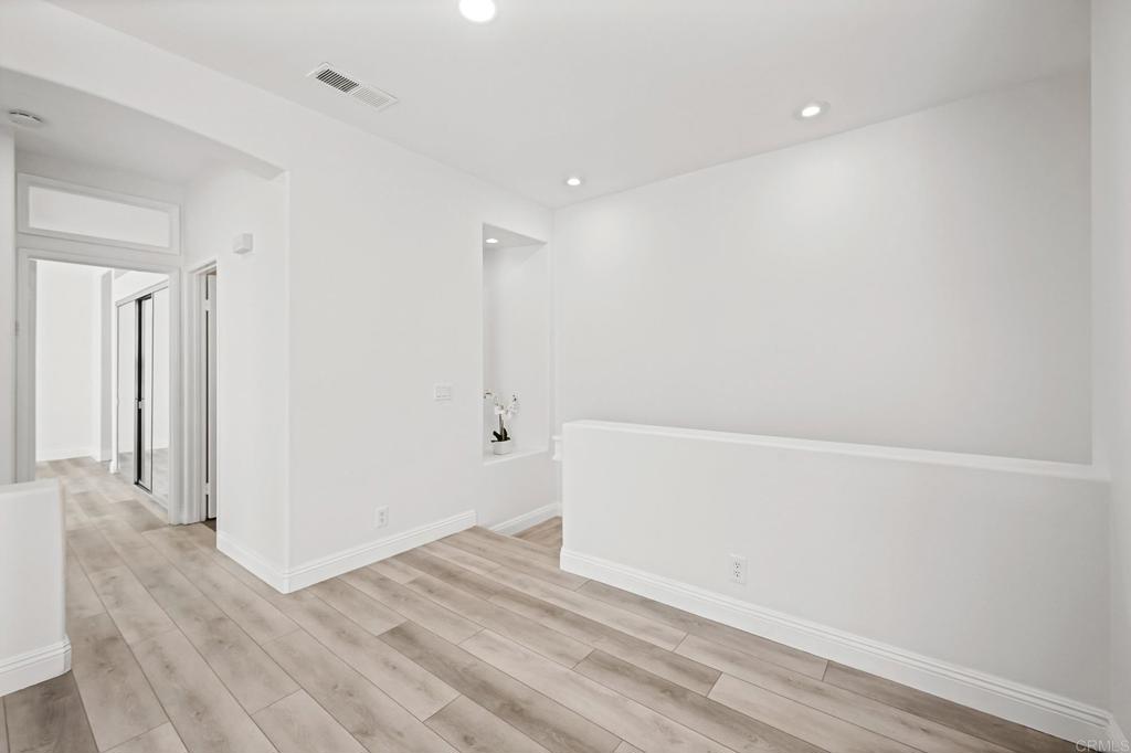 193 Shorebreaker Drive Property Photo 8