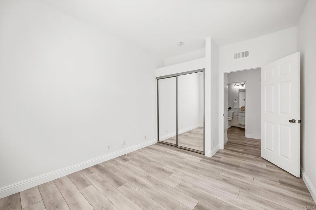 193 Shorebreaker Drive Property Photo 14