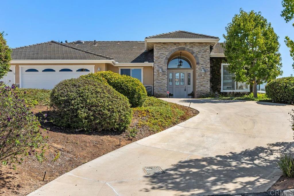 2286 Crest Hill Lane Property Photo 1