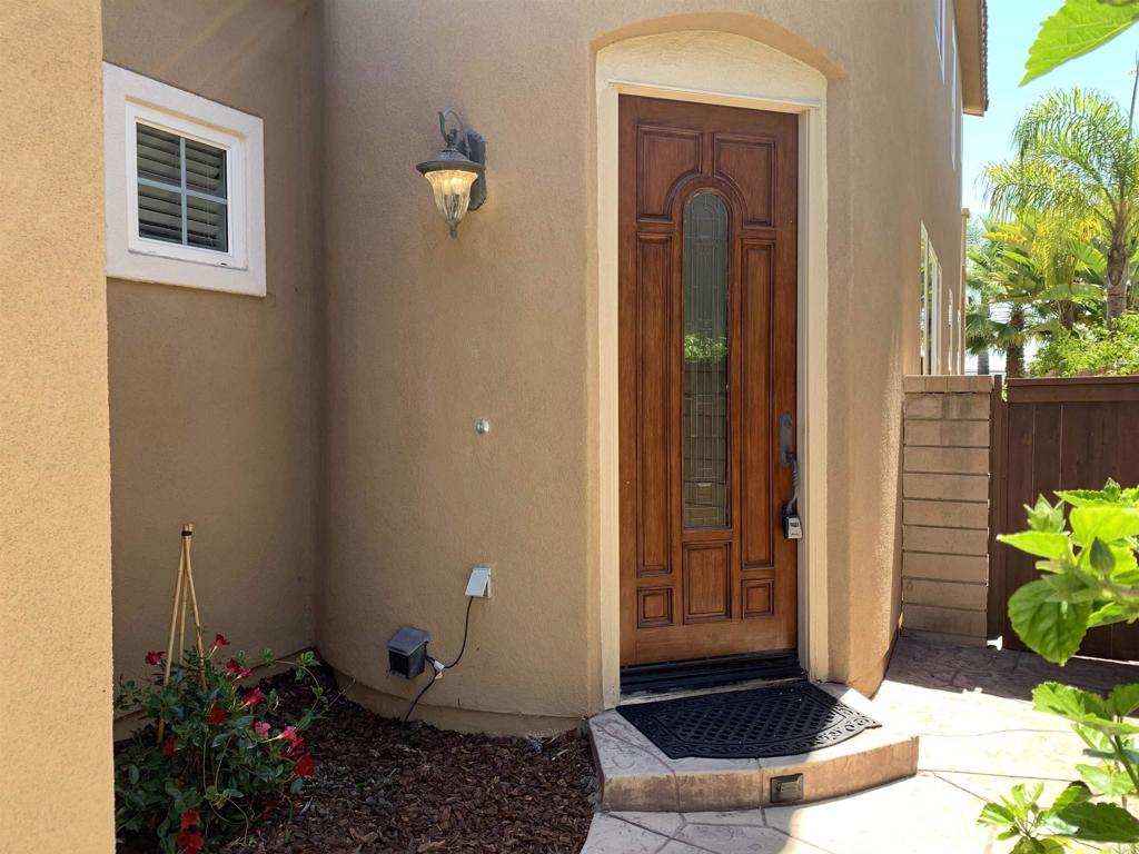 12975 Flintwood Way Property Photo 5