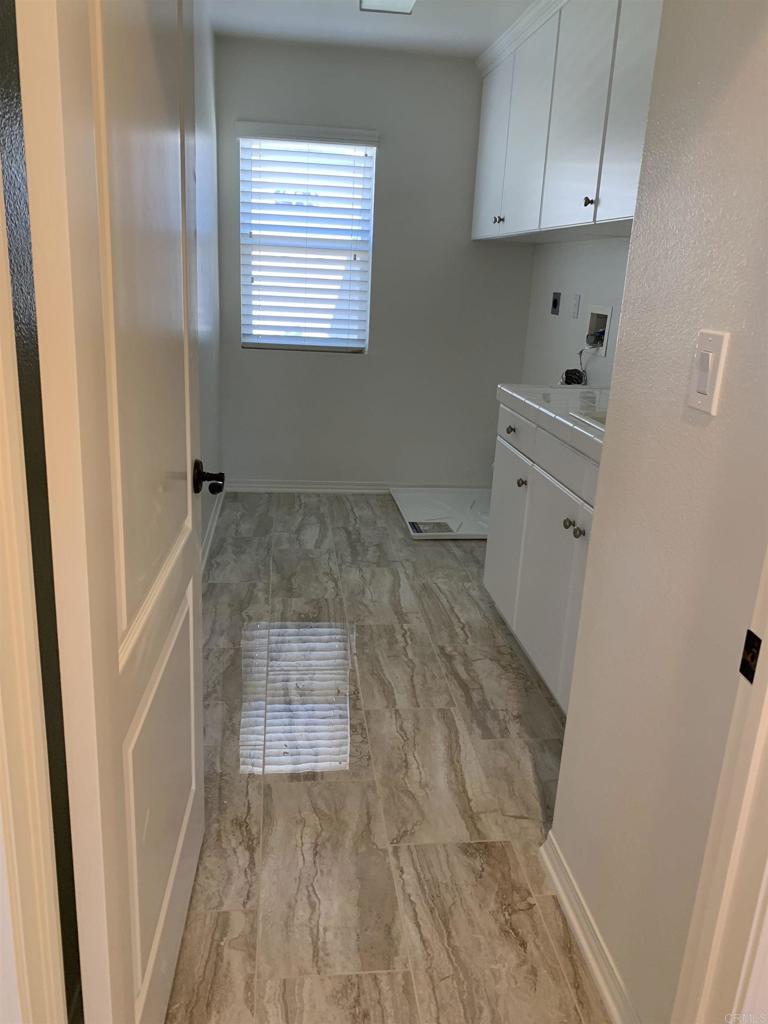 12975 Flintwood Way Property Photo 18