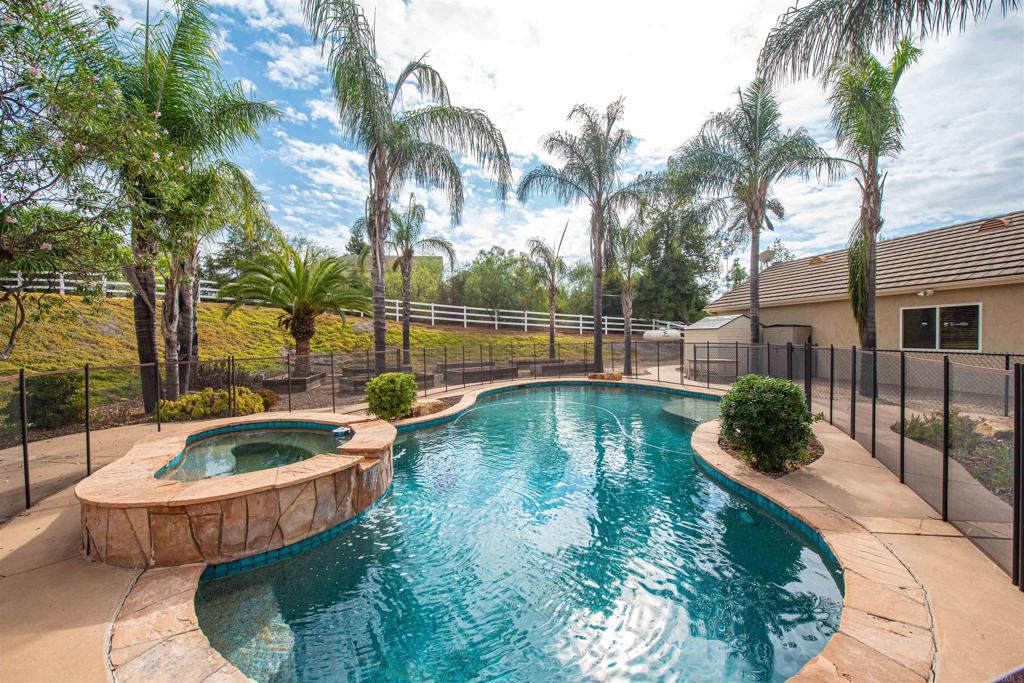 30540 Palomar Vista Dr Property Photo 40
