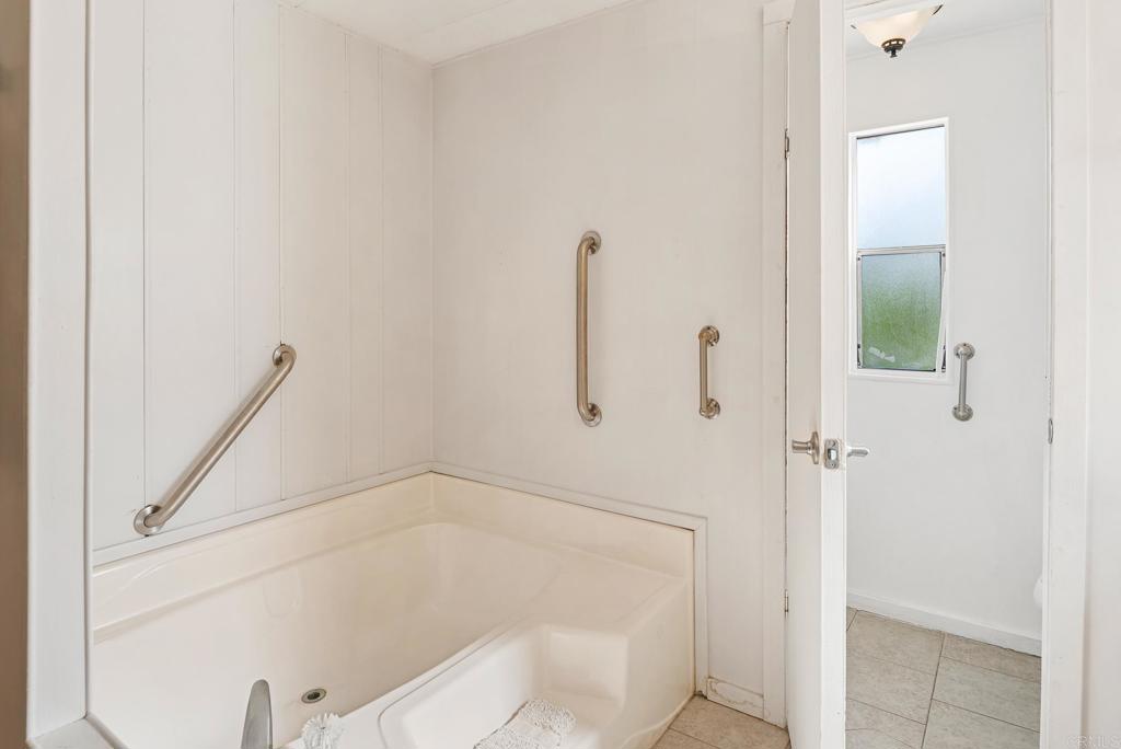 200 N El Camino Real 290 Property Photo 27