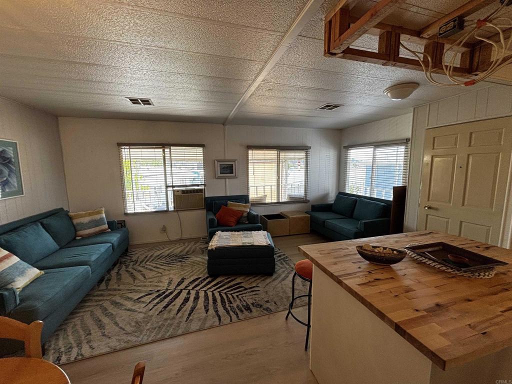955 Howard Avenue 64 Property Photo 4