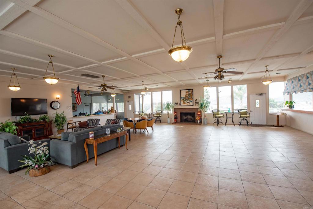 955 Howard Avenue 64 Property Photo 12