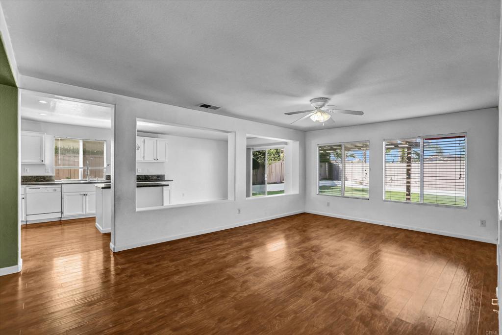 2128 Chateau Ct Property Photo 5