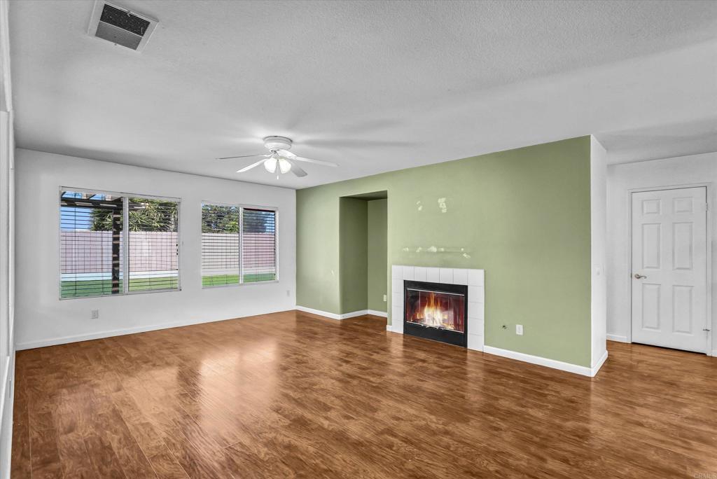 2128 Chateau Ct Property Photo 7